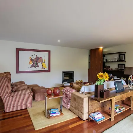 Moderna Casa De Ferias Com Piscina Privada *