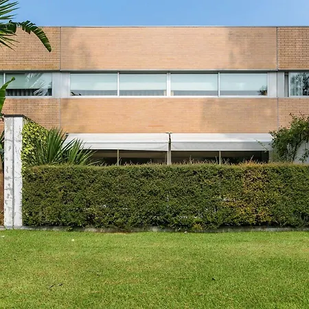 Moderna Casa De Ferias Com Piscina Privada *