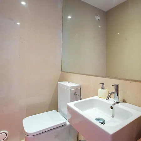 Apartment Moderna Casa De Ferias Com Piscina Privada